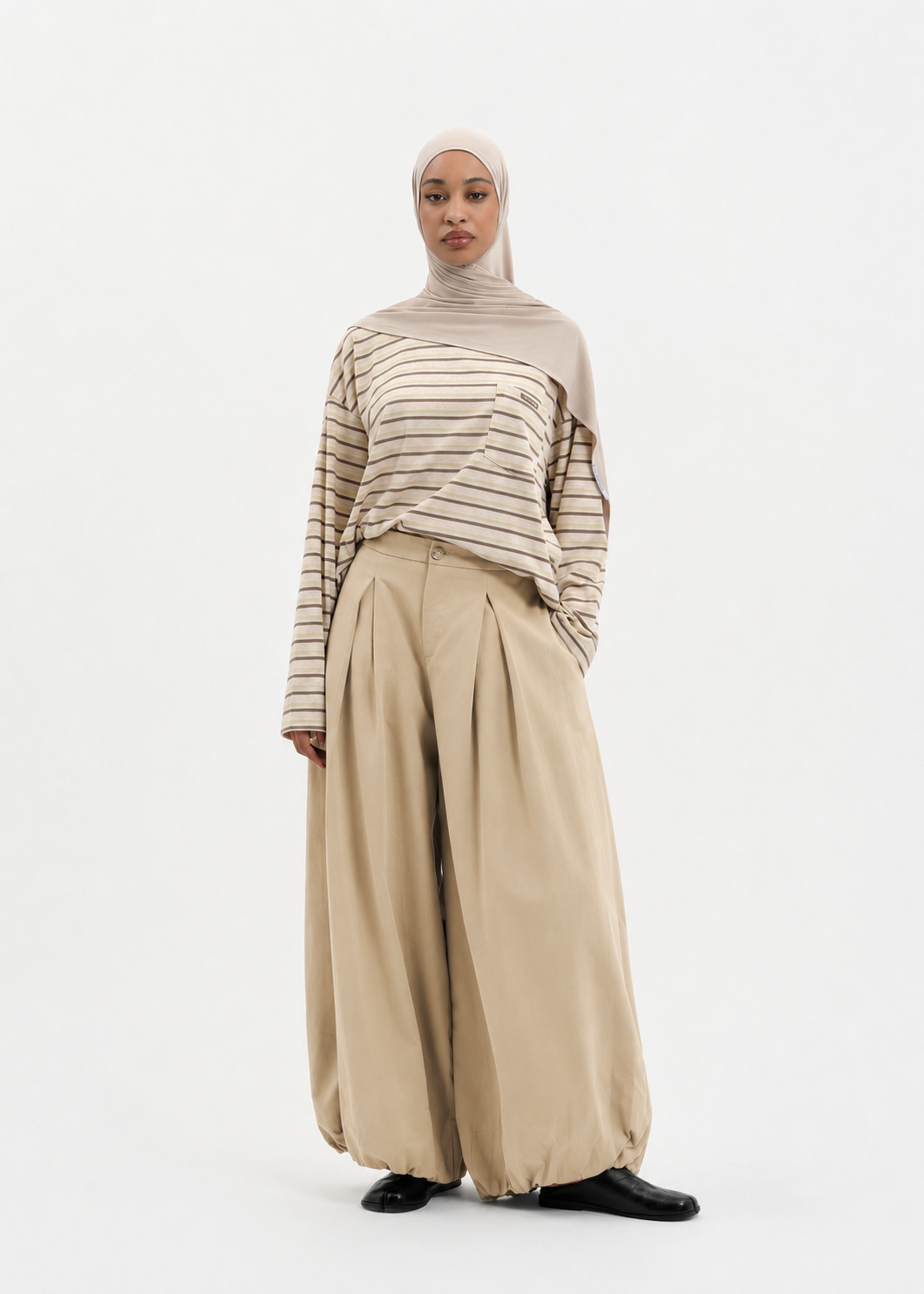 taupe baloon pants