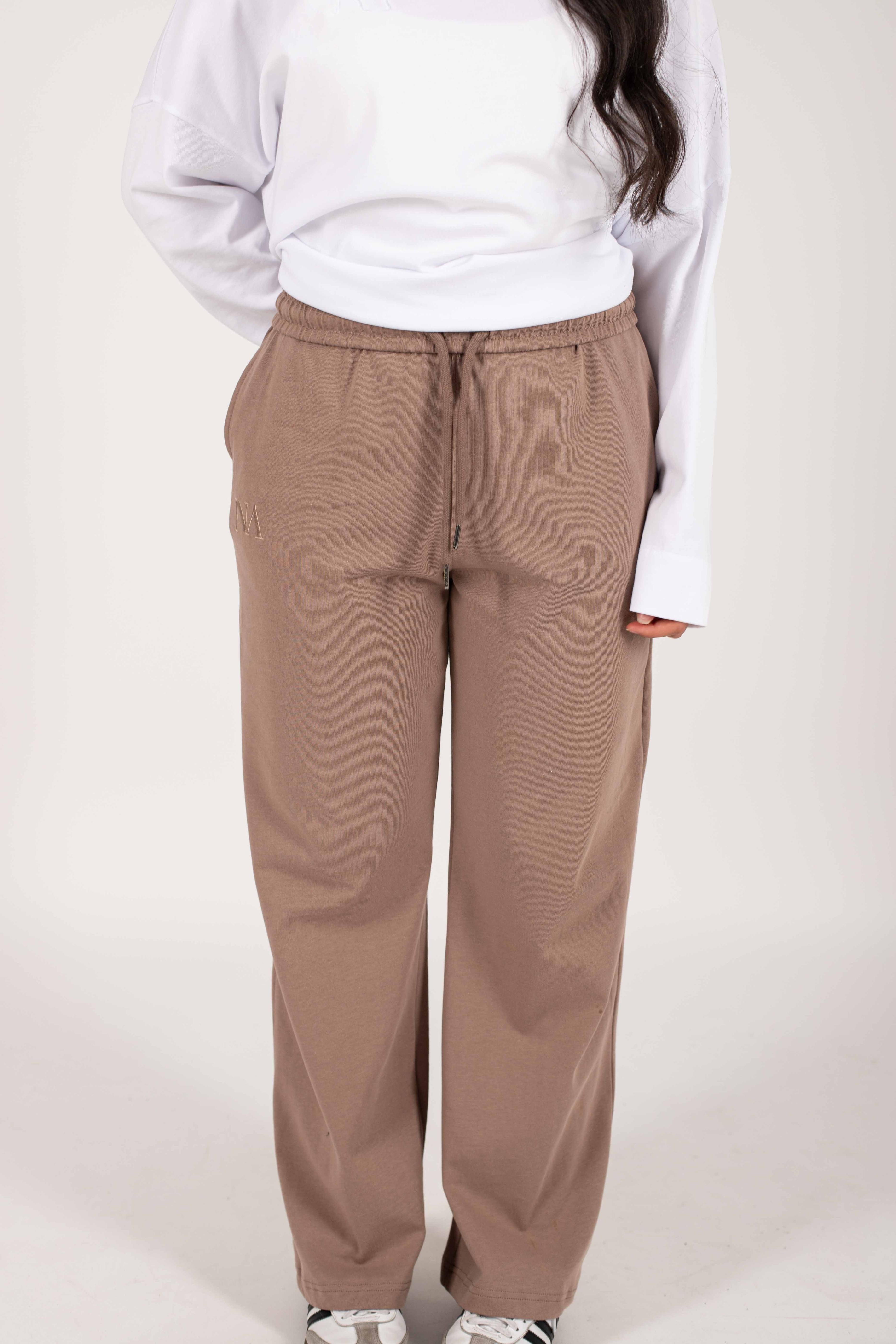 JNA essential taupe pants