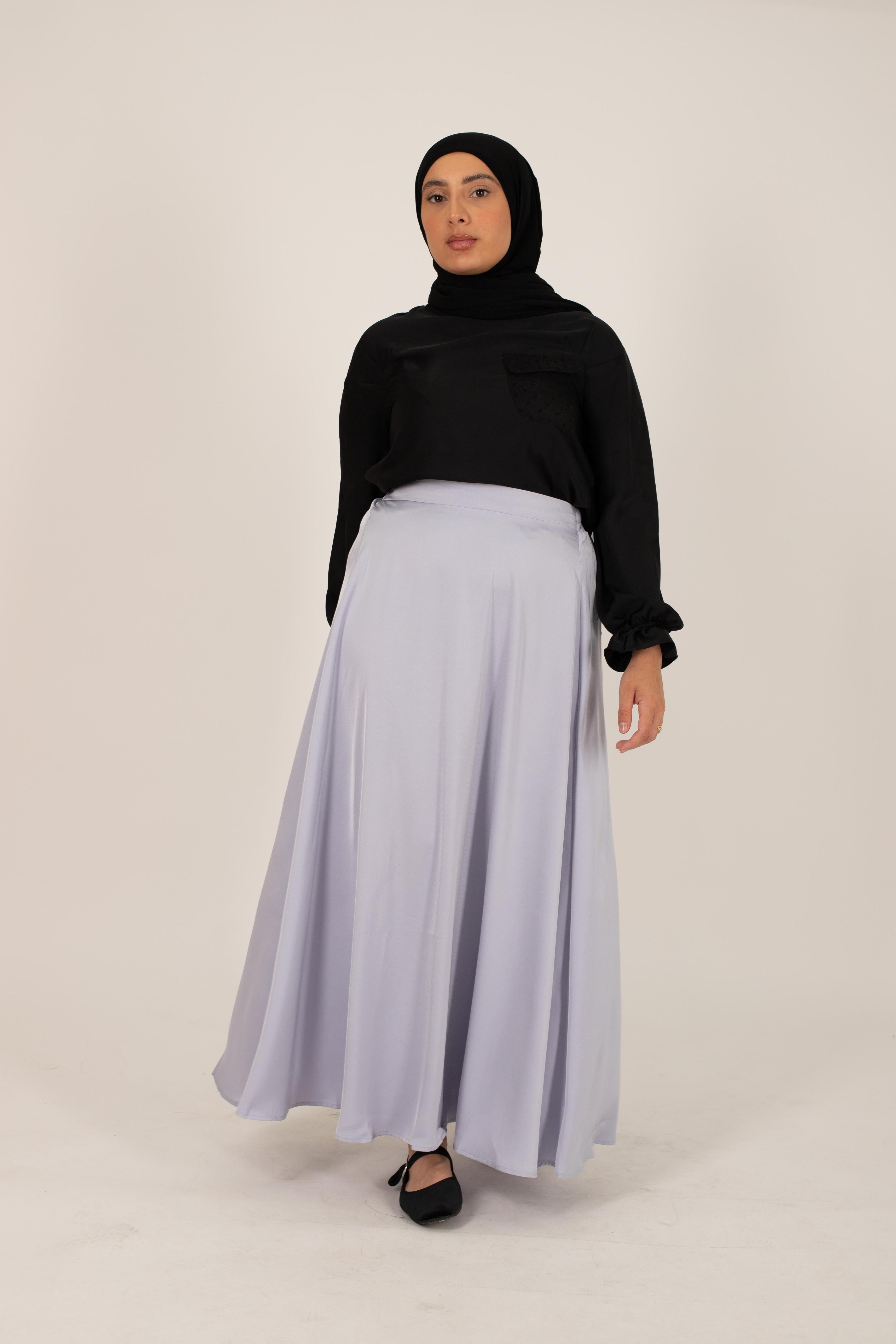 Long skirt flared satin light gris