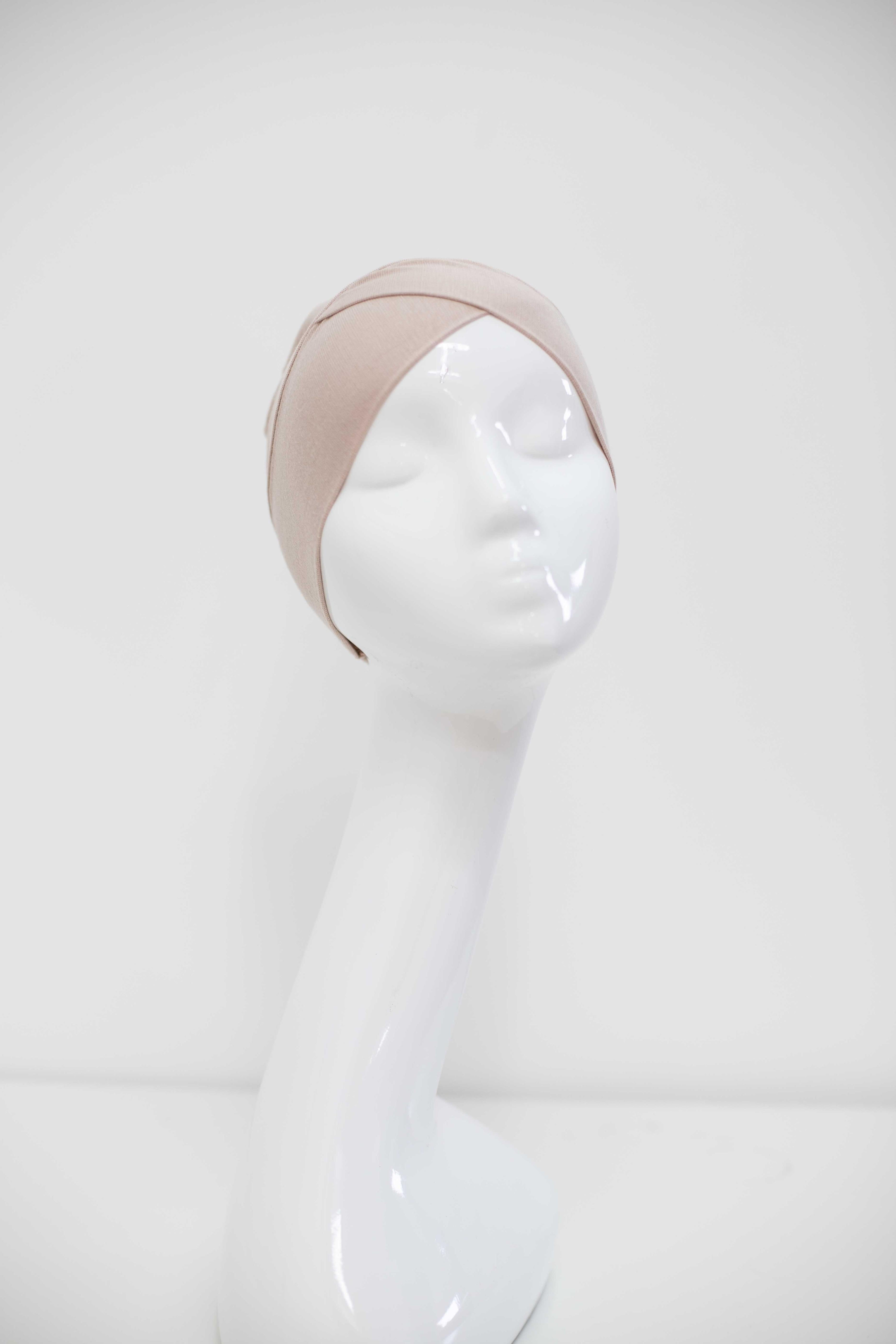 Bonnet croisé fermé