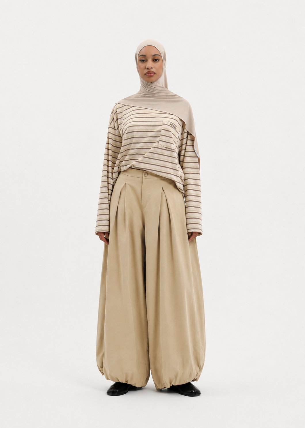 taupe baloon pants
