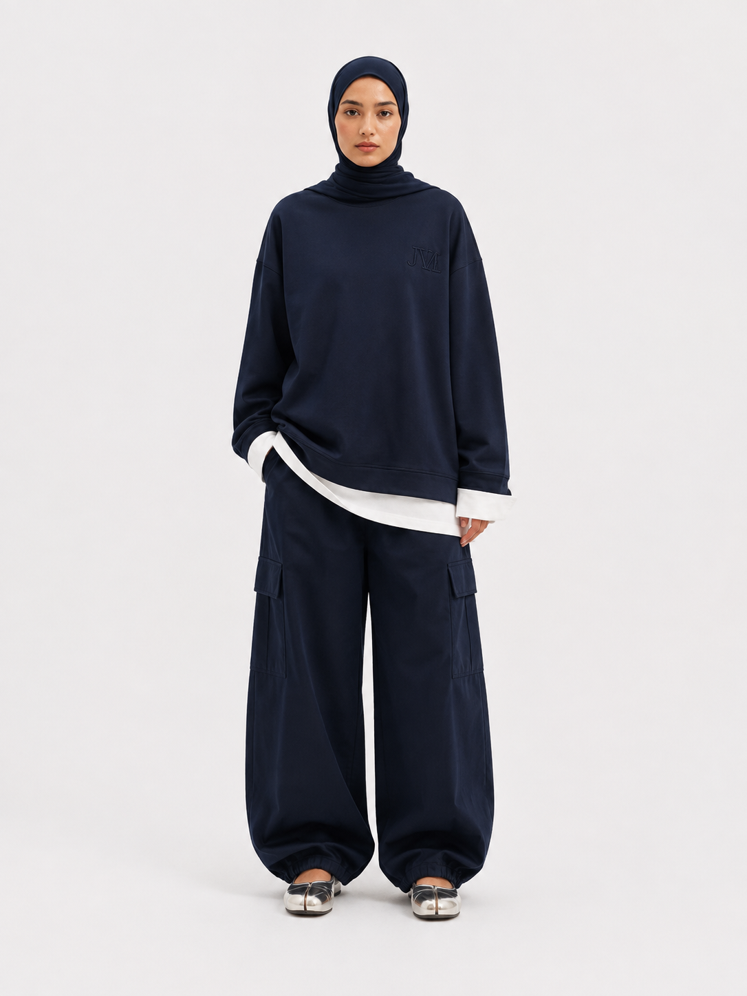 Two-material sweater navy