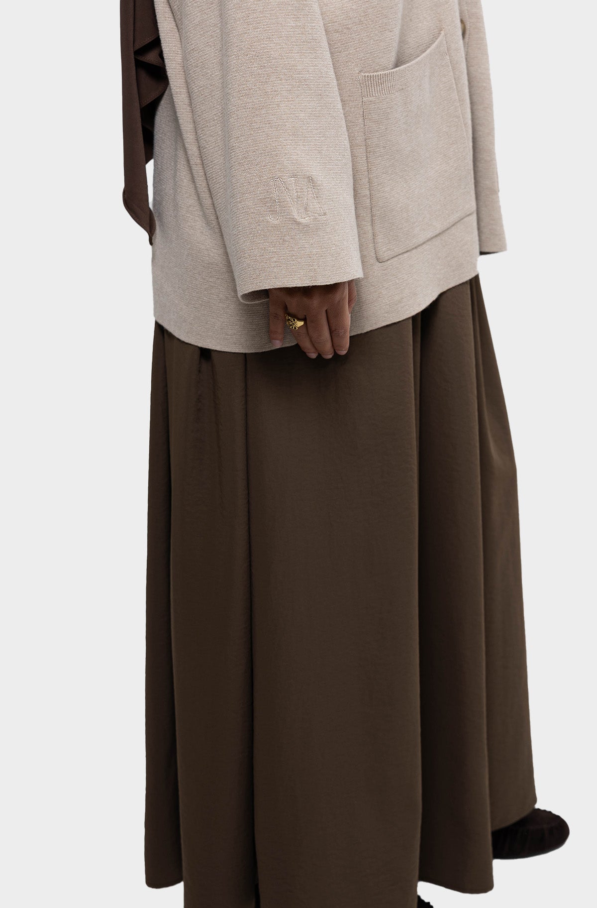 Taupe short cardigan in merino wool