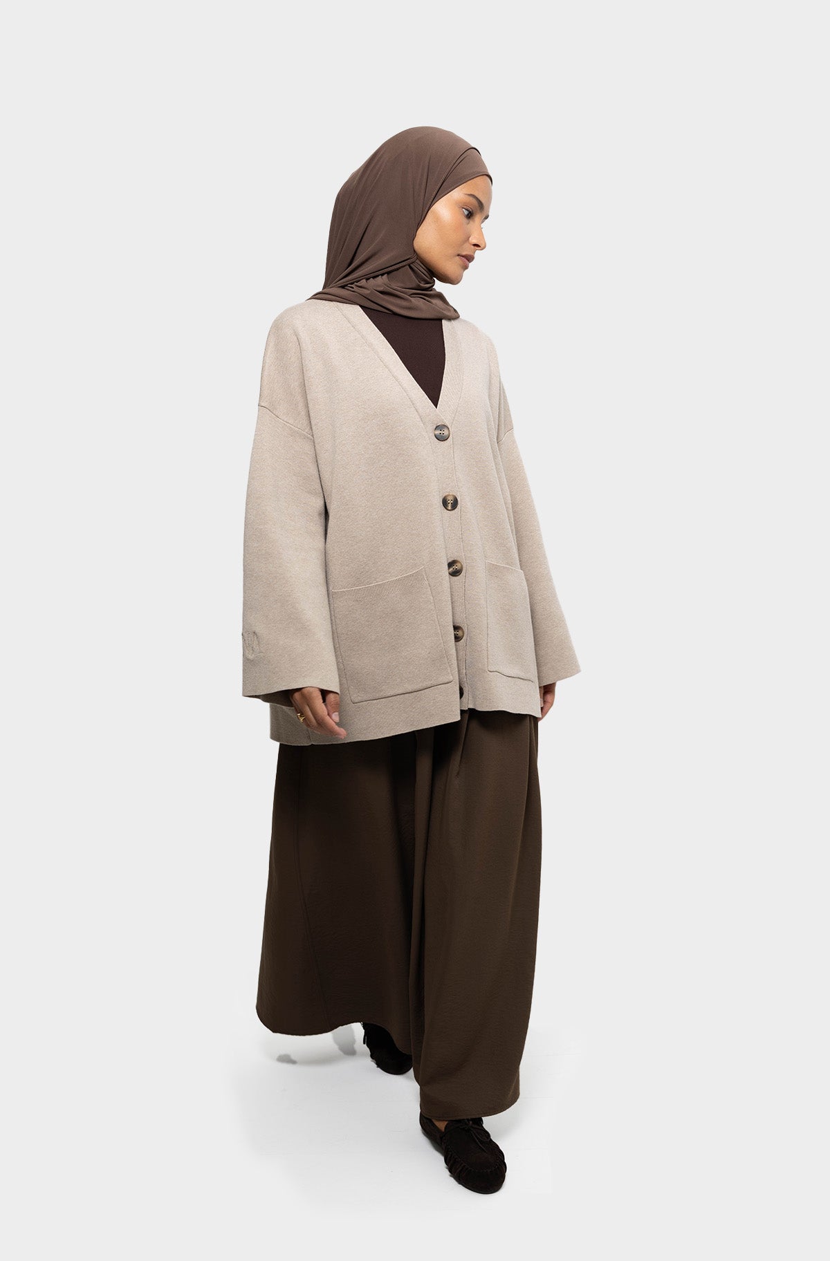 Taupe short cardigan in merino wool