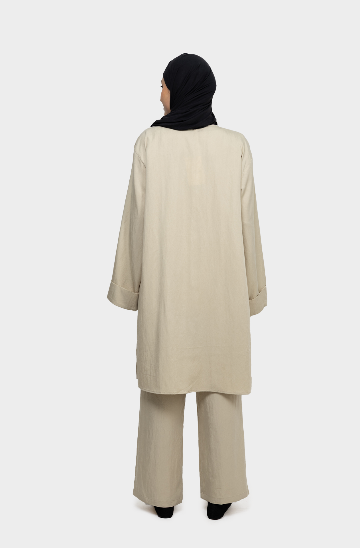 ensemble travel anis