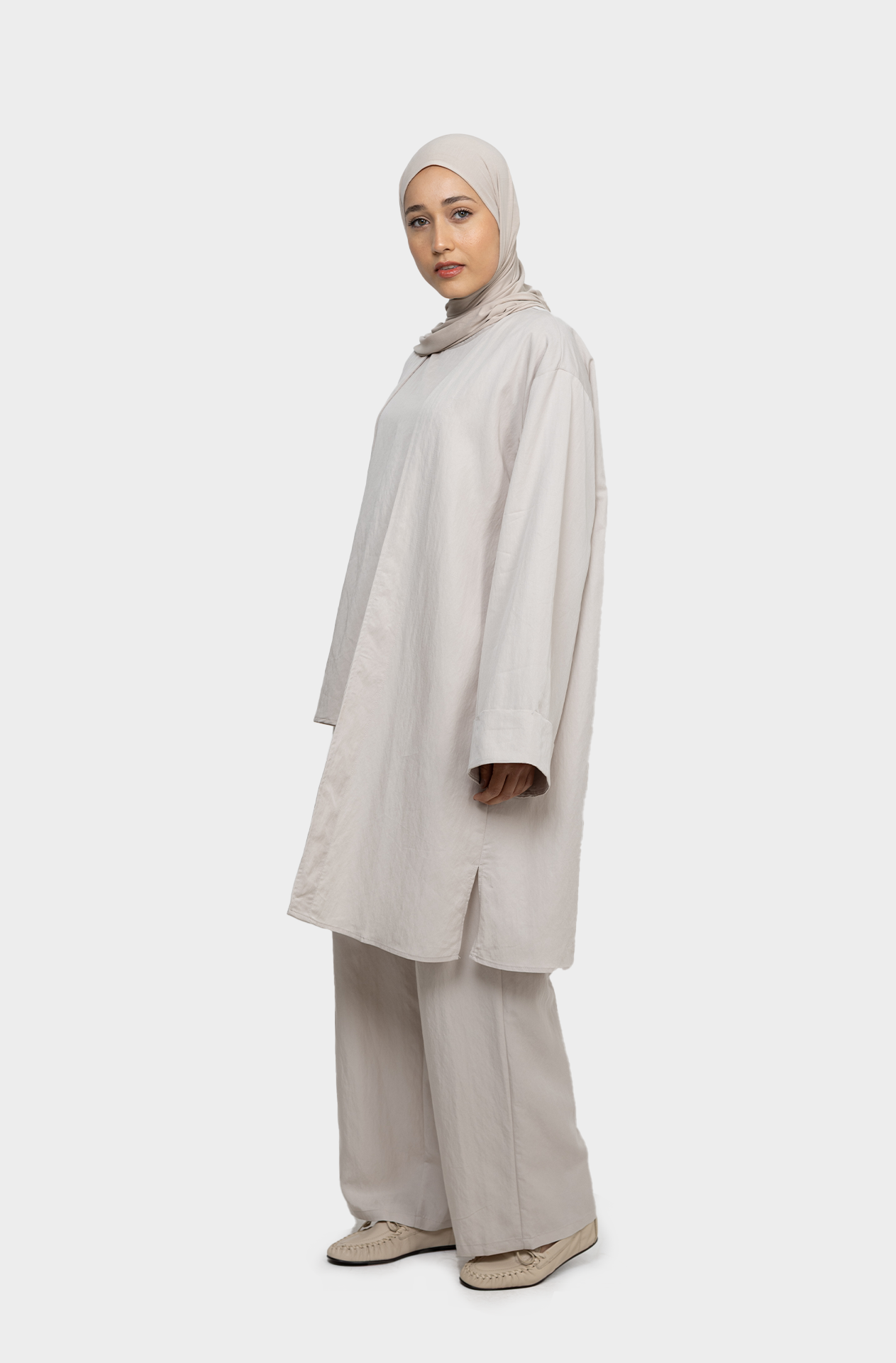 ensemble travel greige