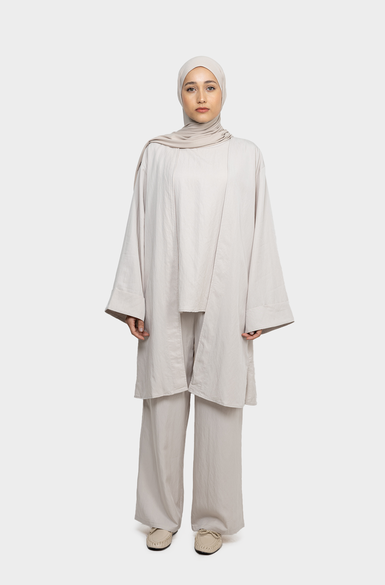 ensemble travel greige