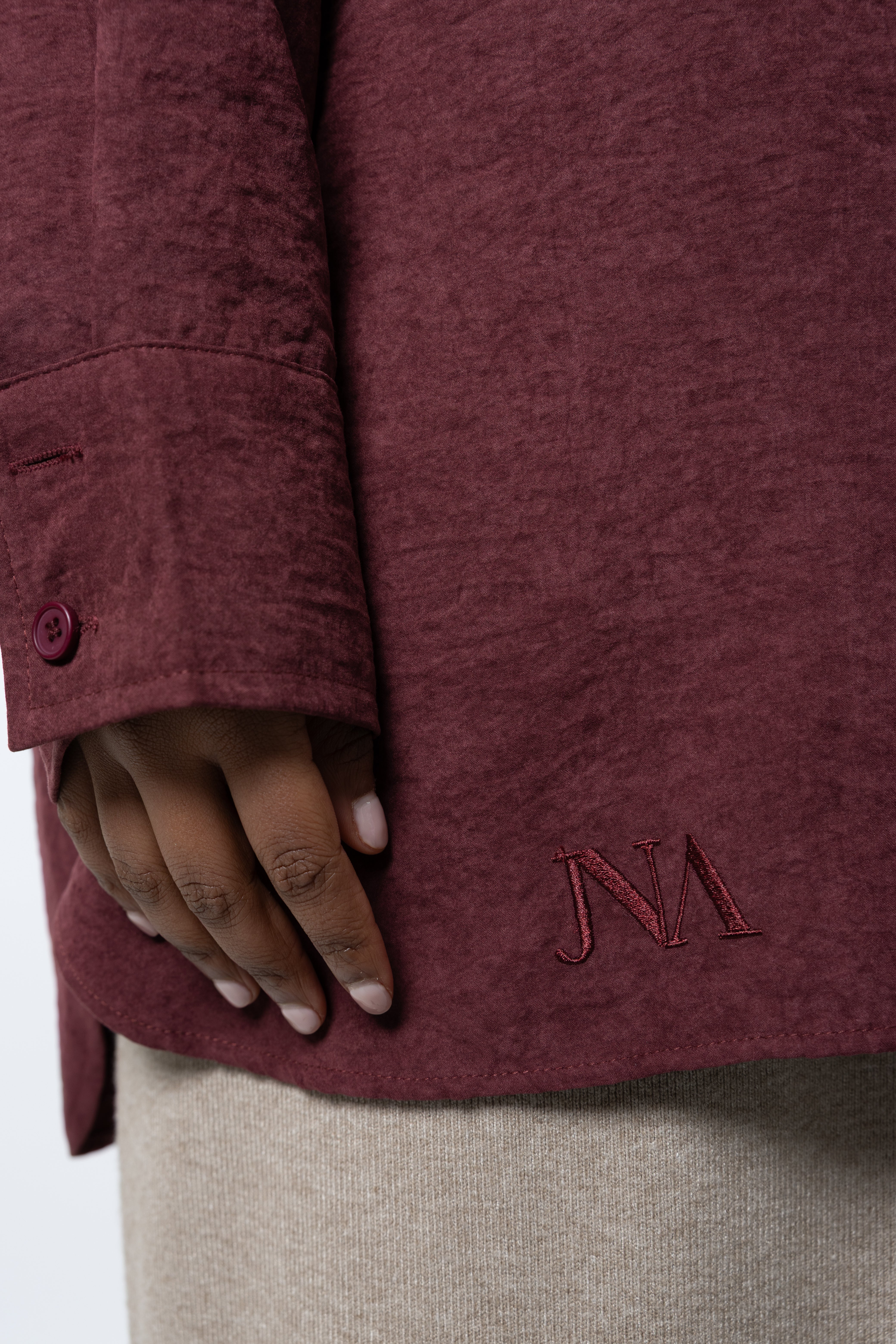 La chemise oversize burgundy