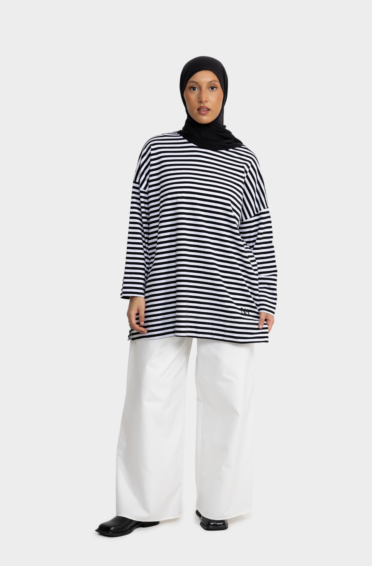 Black/white striped tailor t-shirt