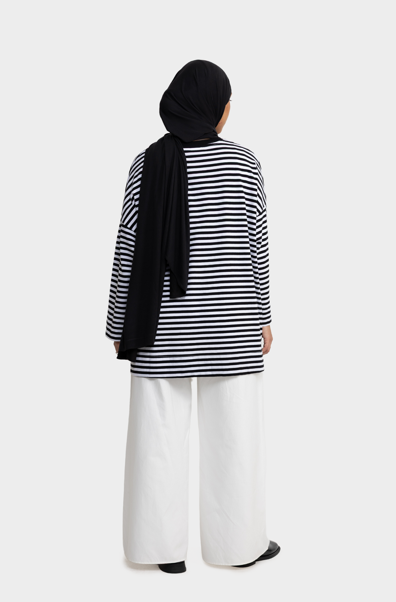 Black/white striped tailor t-shirt