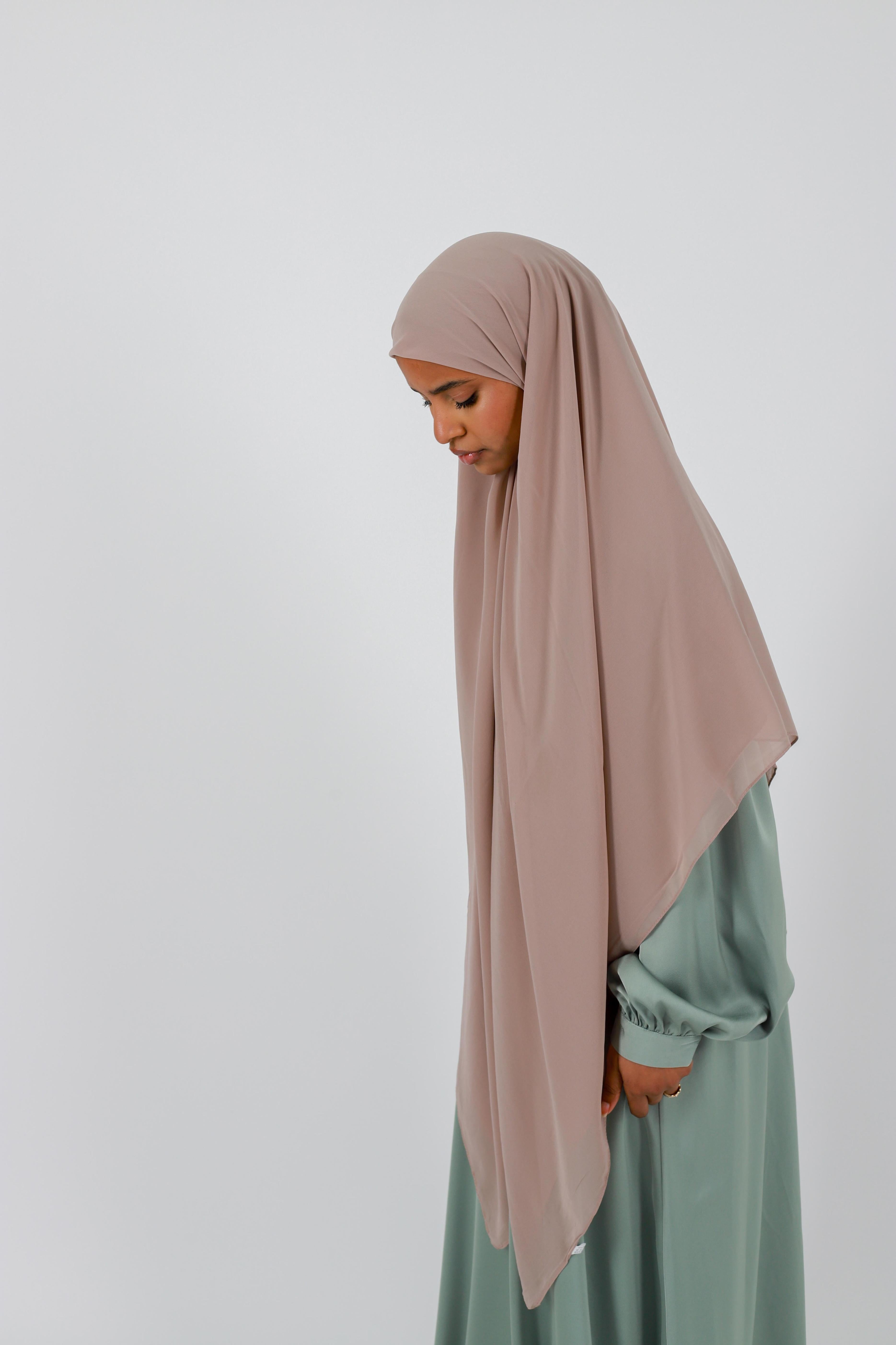 Square muslin hijab