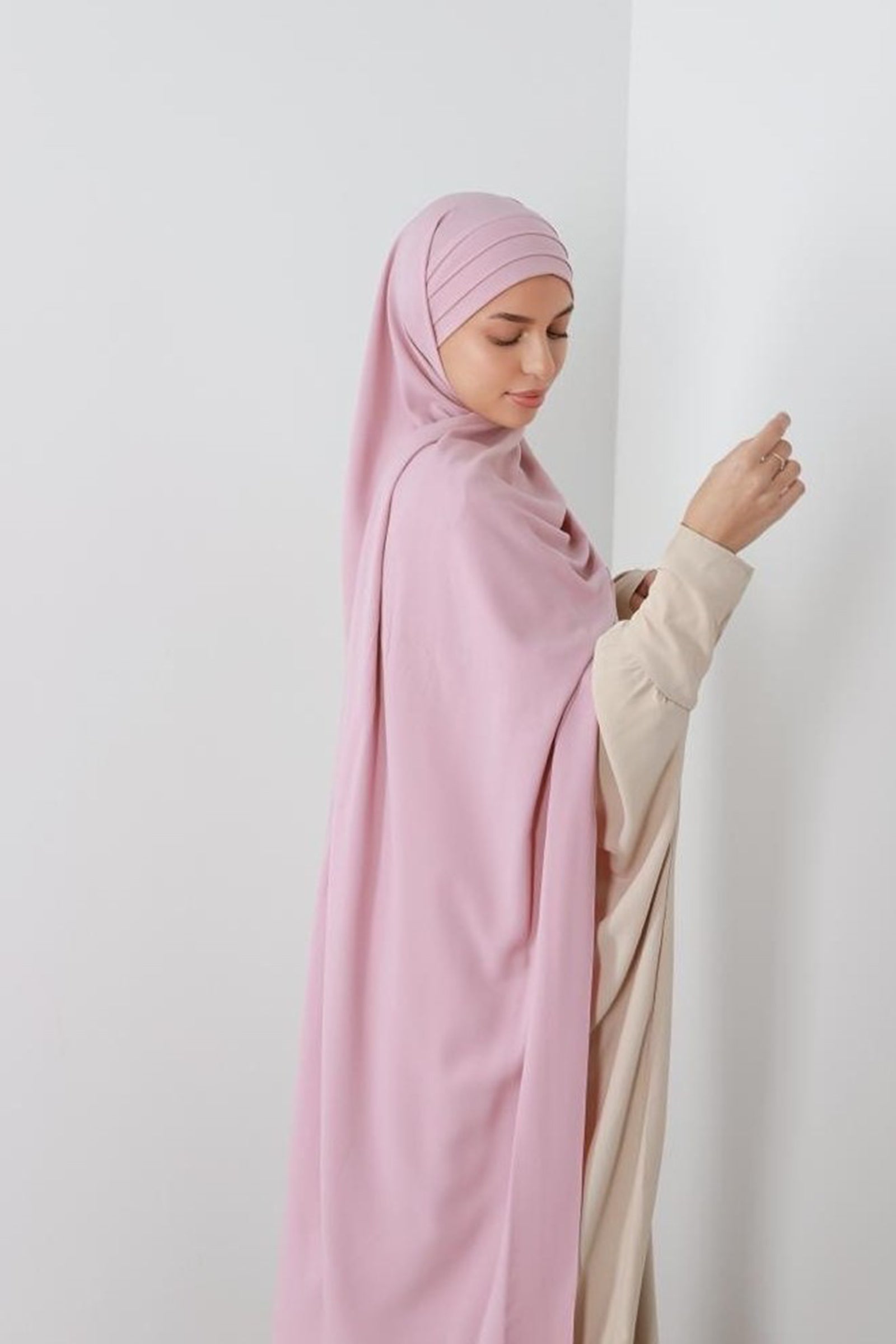 Medina silk slip-on hijab