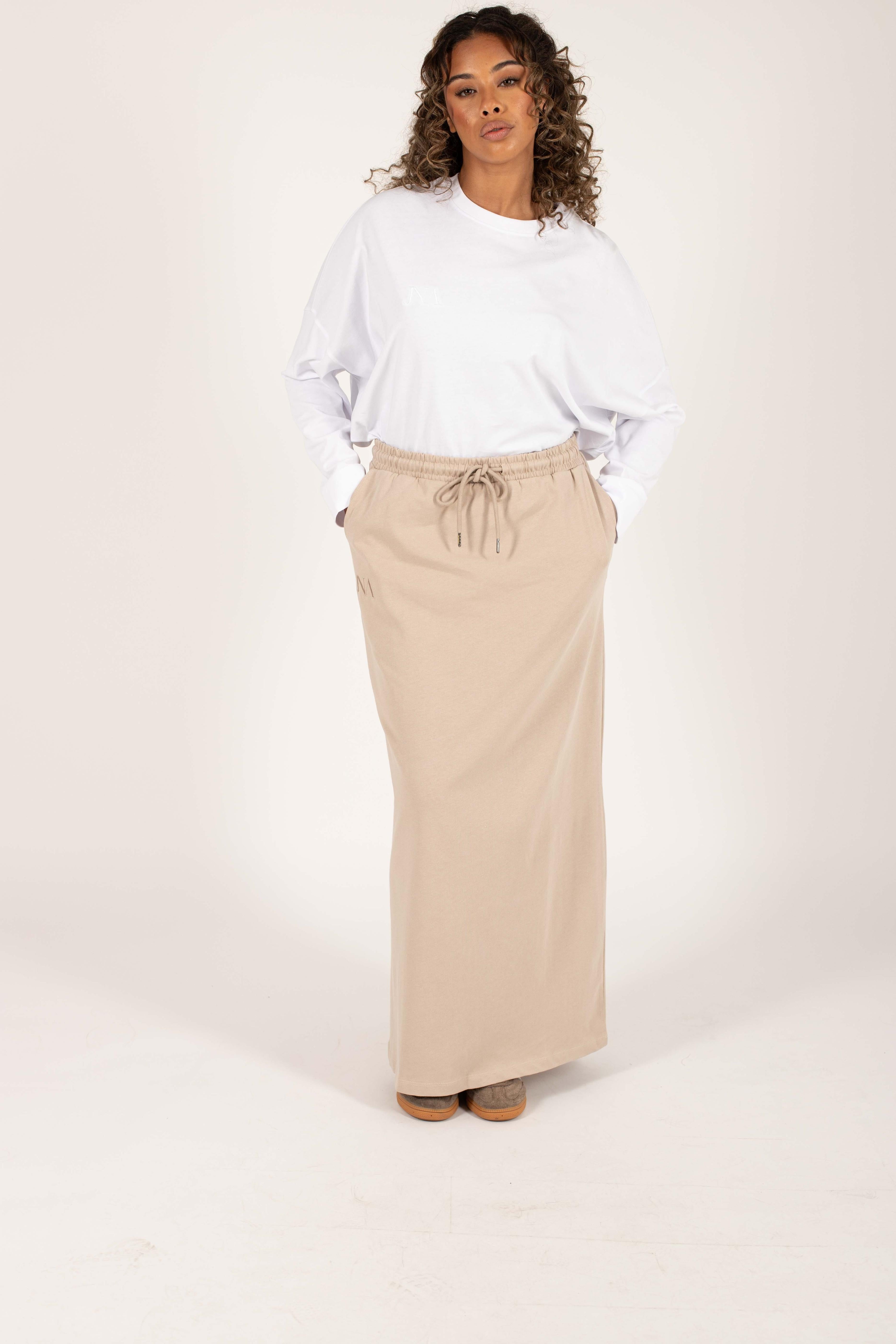 JNA essential beige skirt