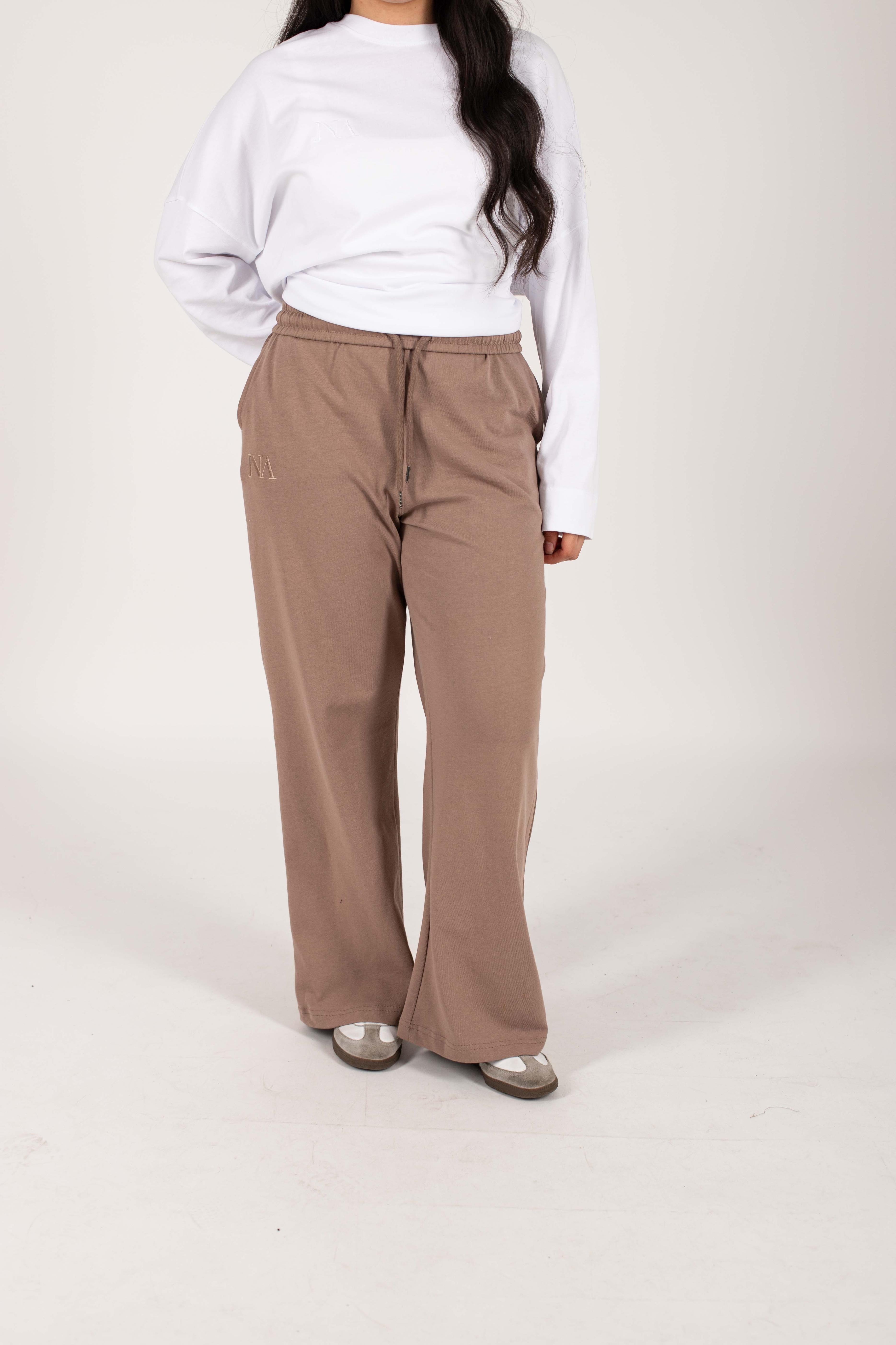 JNA essential taupe pants