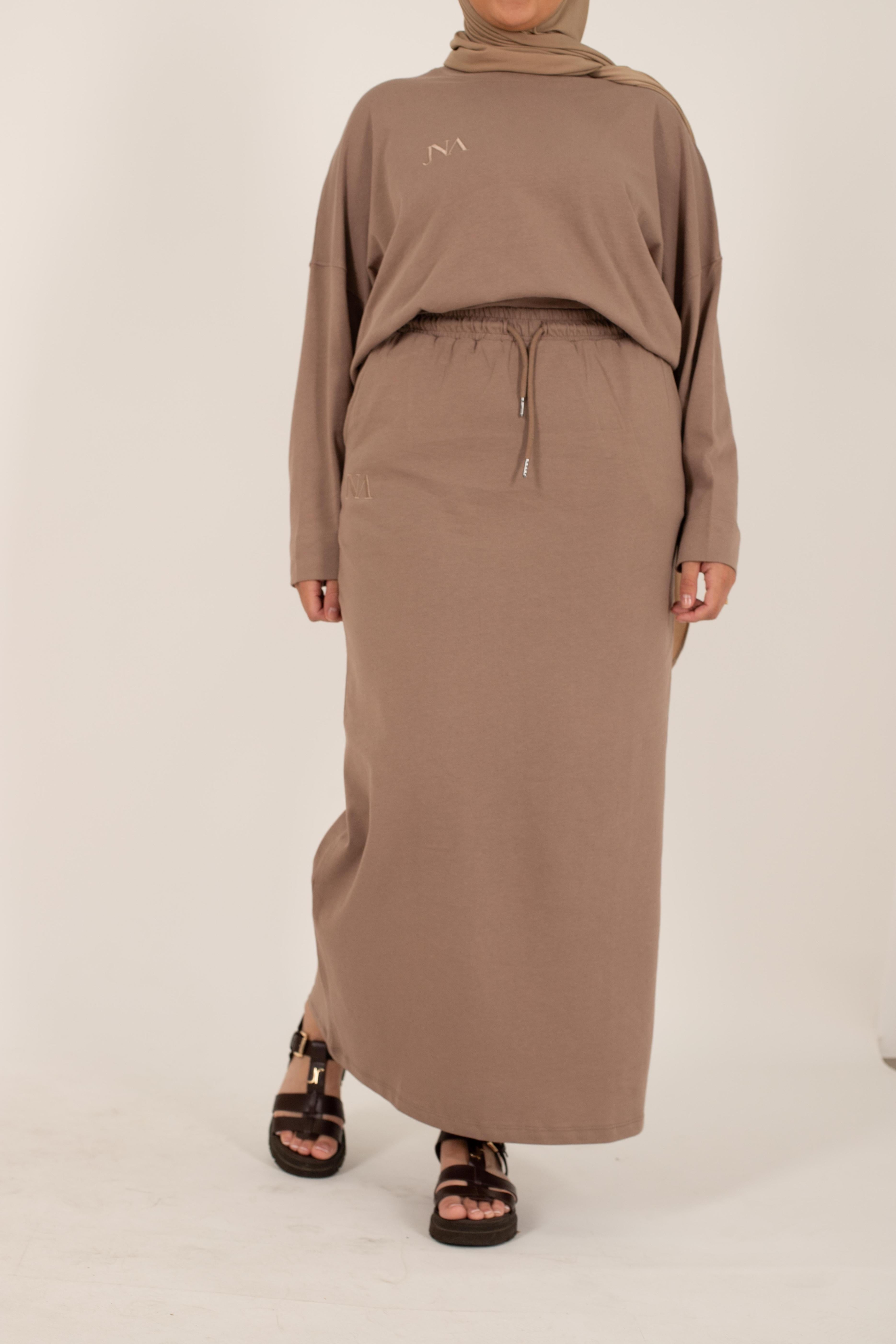 JNA essential taupe skirt