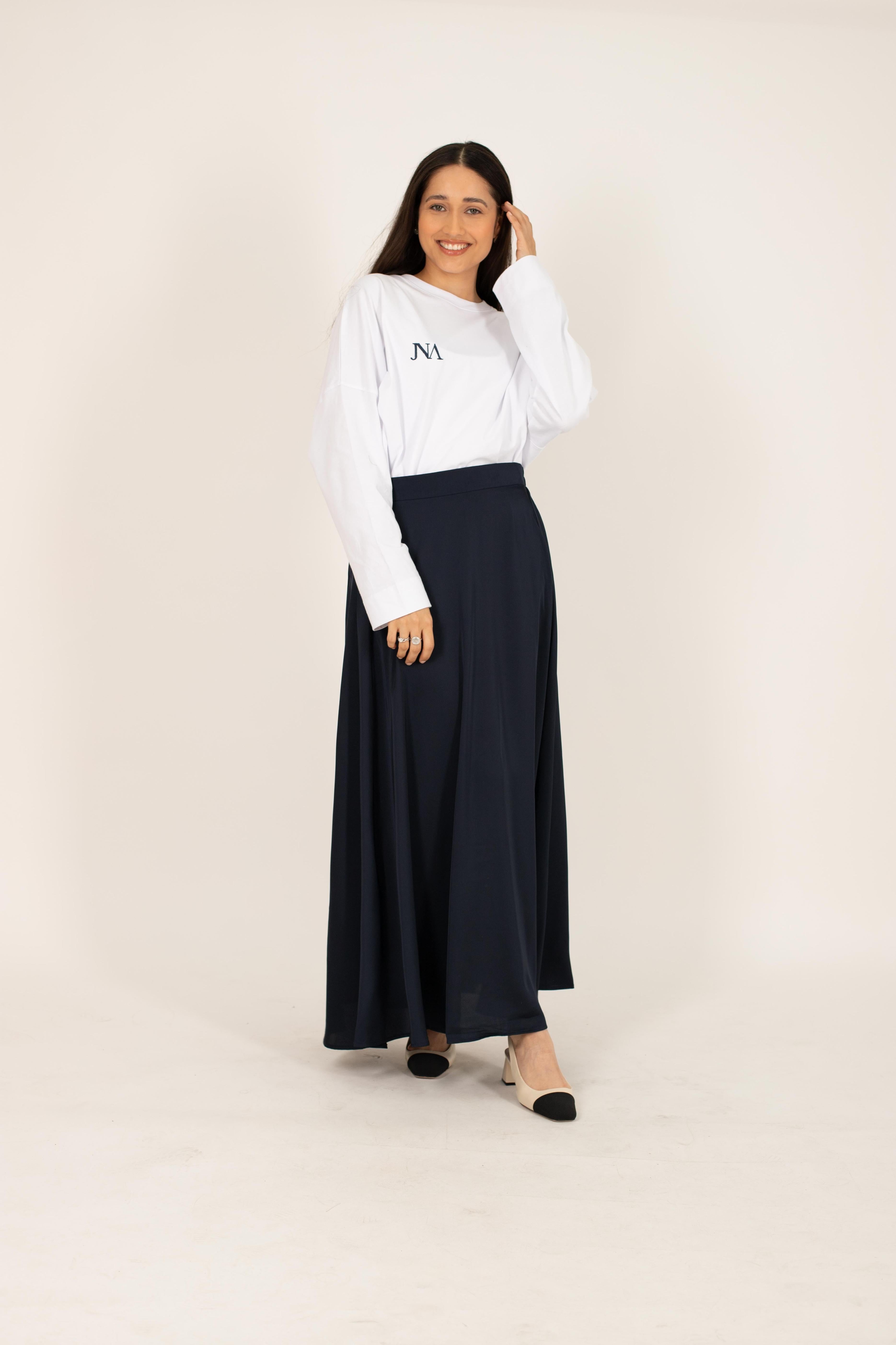 Long skirt flared satin navy