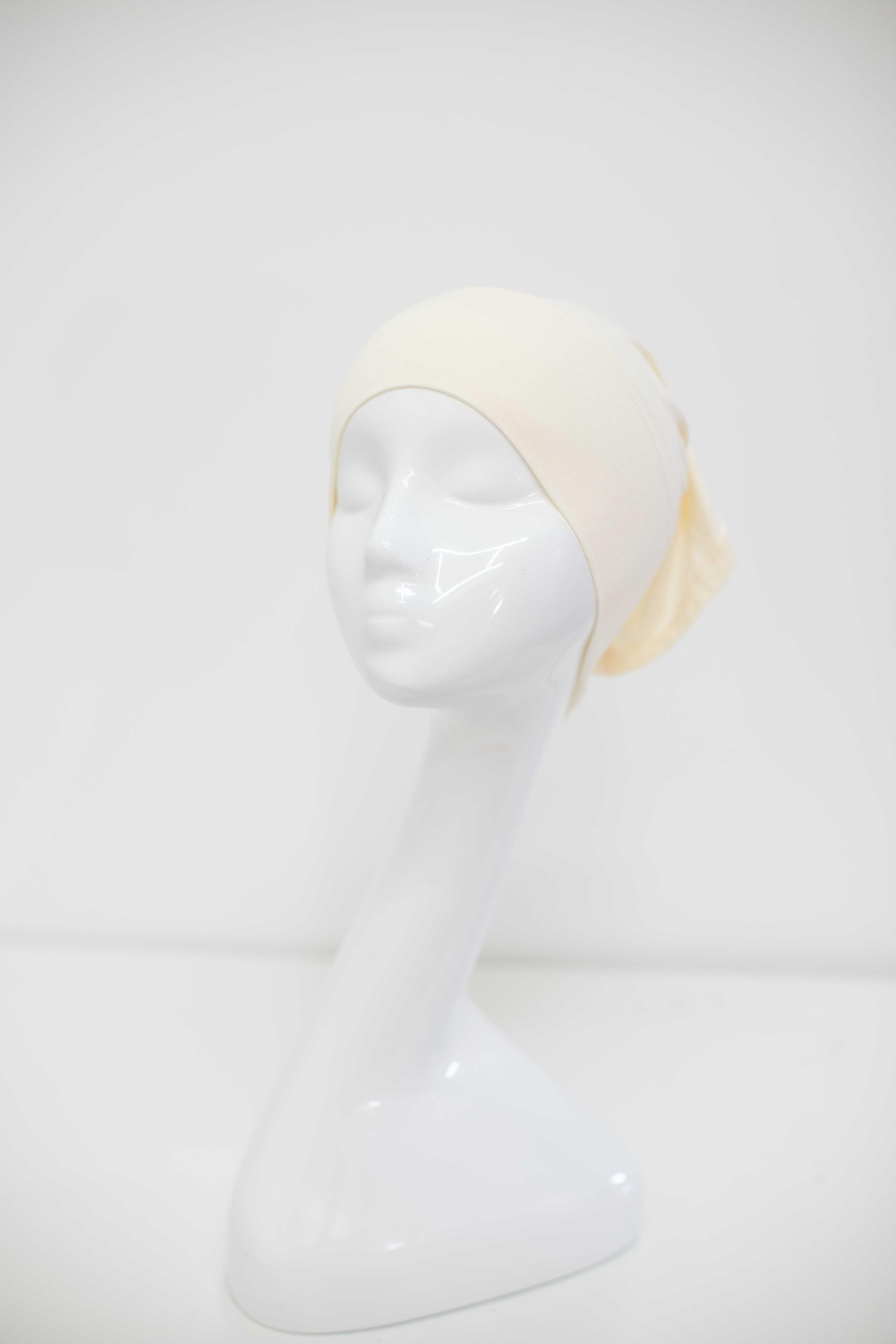 Bonnet tube hijab