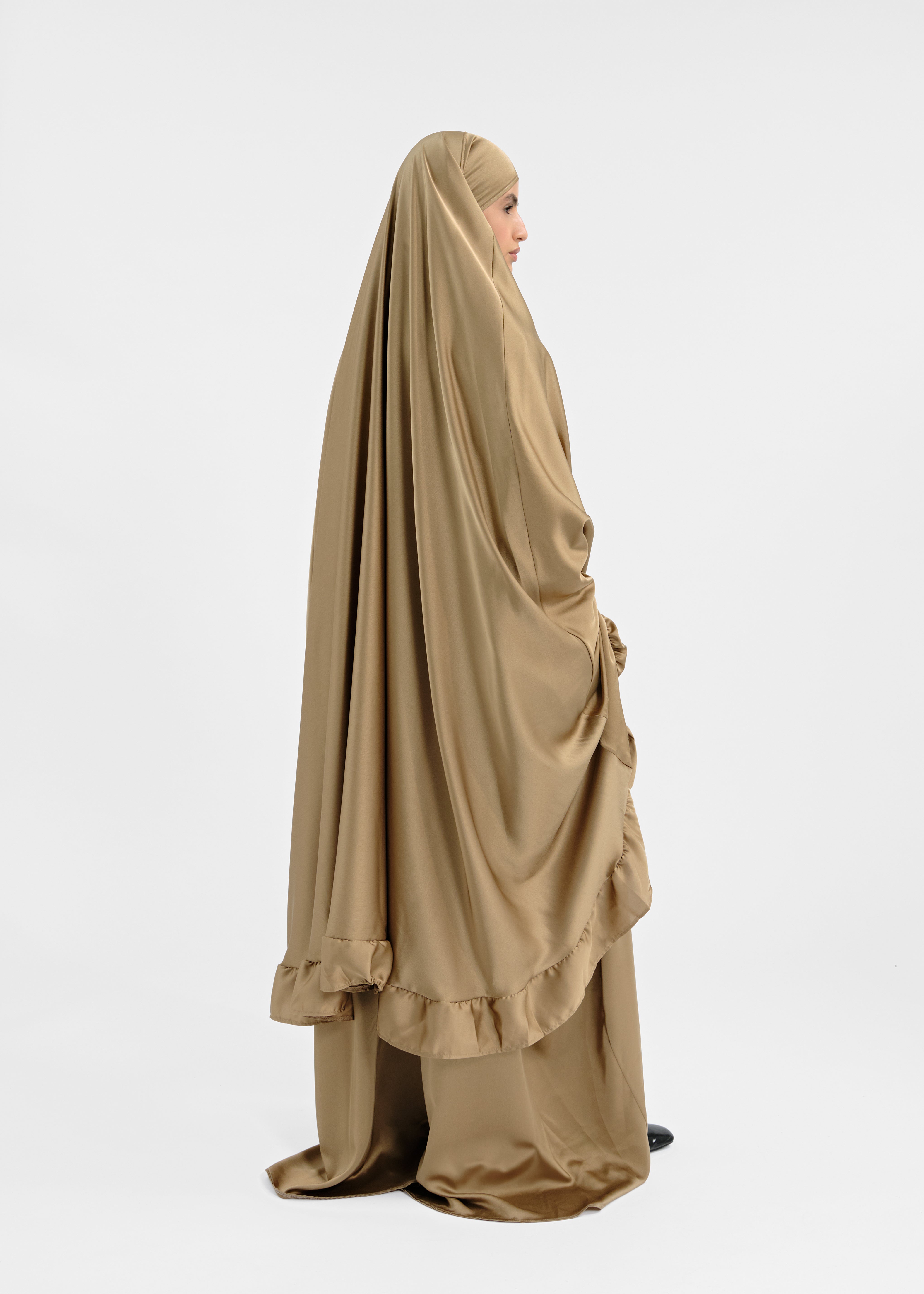 Nujum prayer set gold