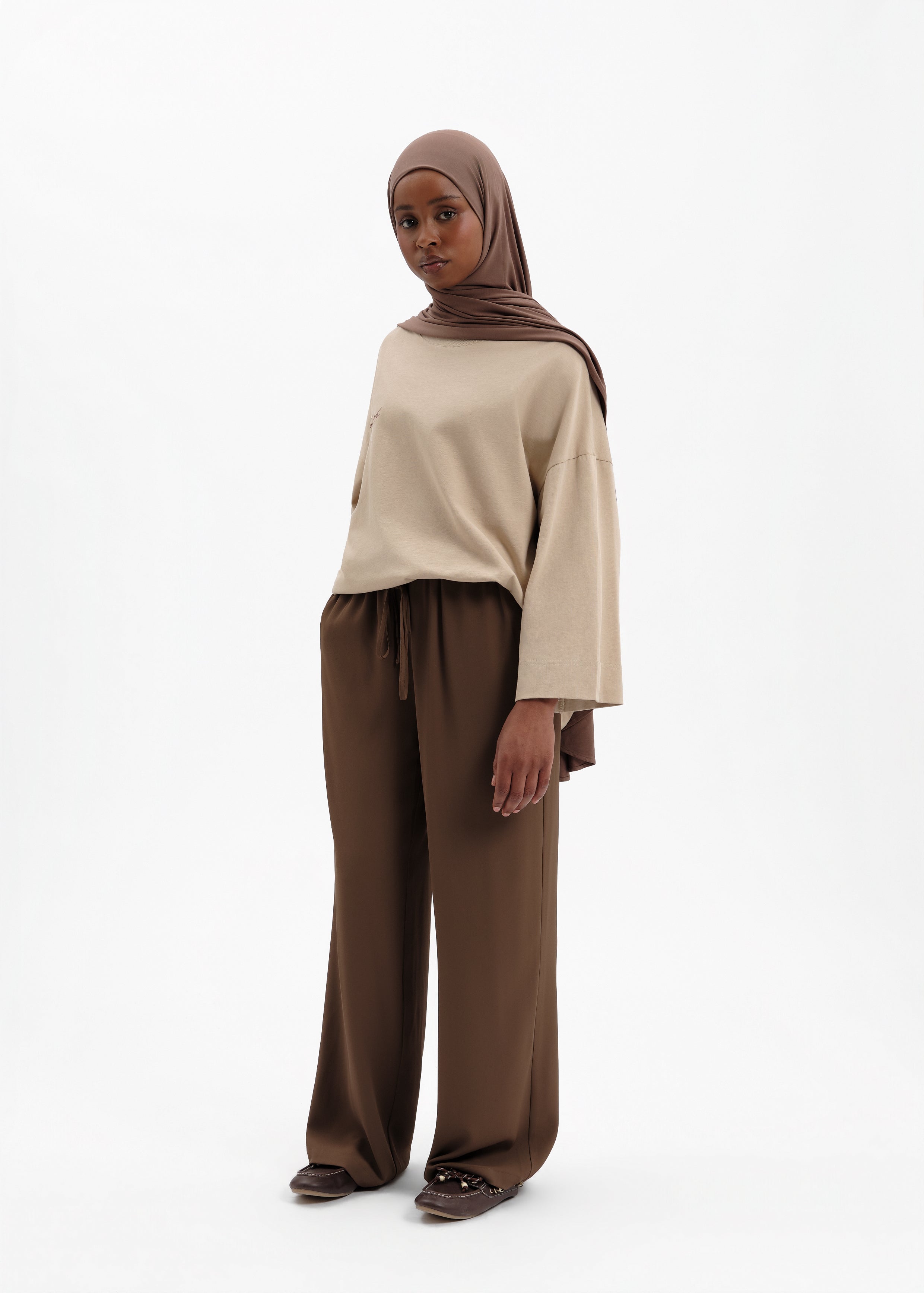 Essential pants brown
