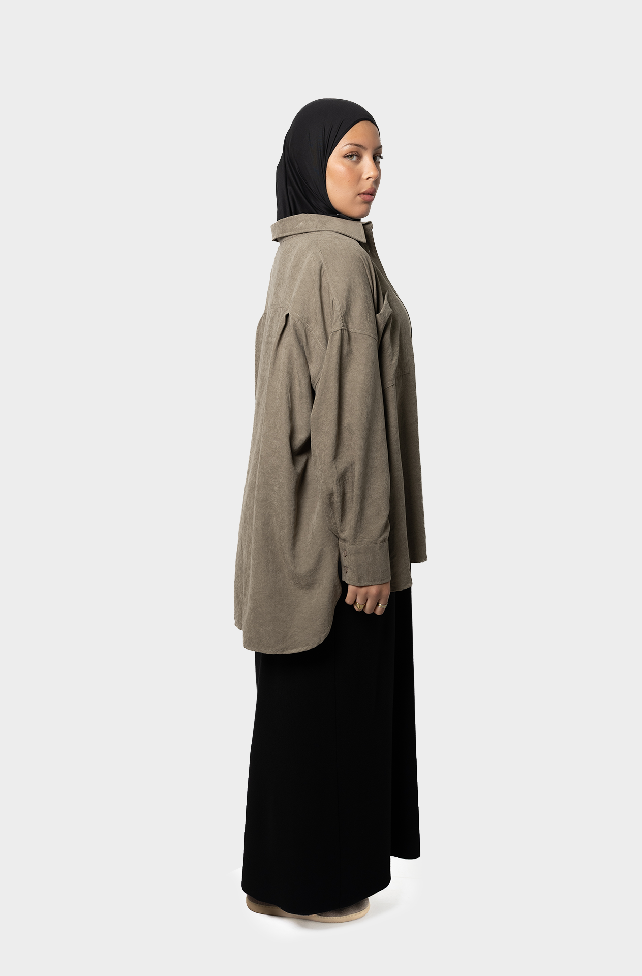 La chemise oversize taupe