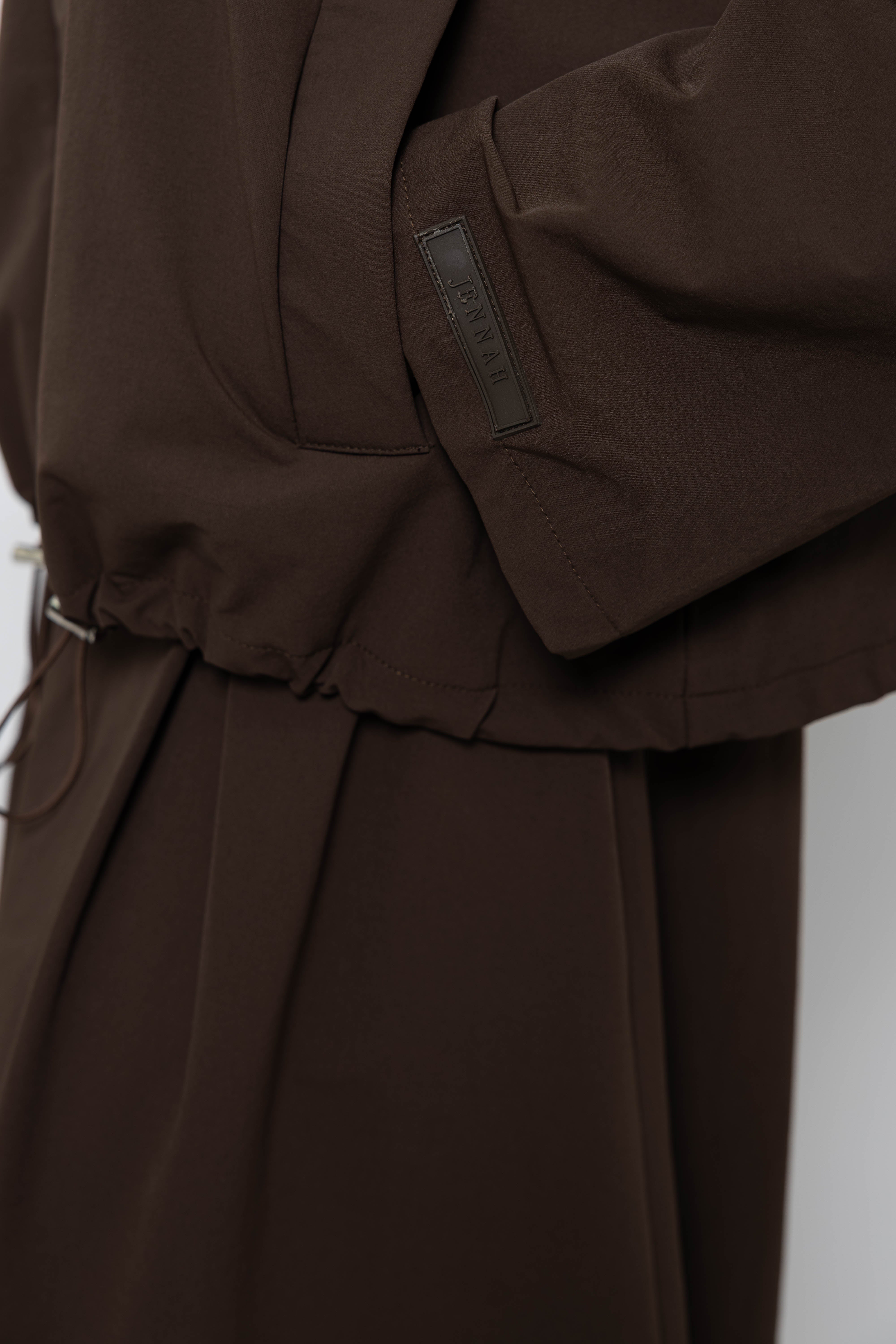 Set storm brown
